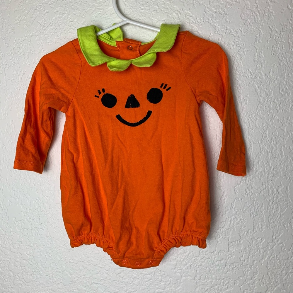 Cat & Jack: Pumpkin Onesie set Halloween 6-9 M